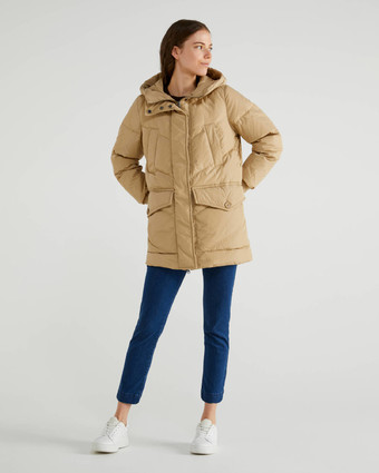 Пуховик  удлиненный с капюшоном Benetton